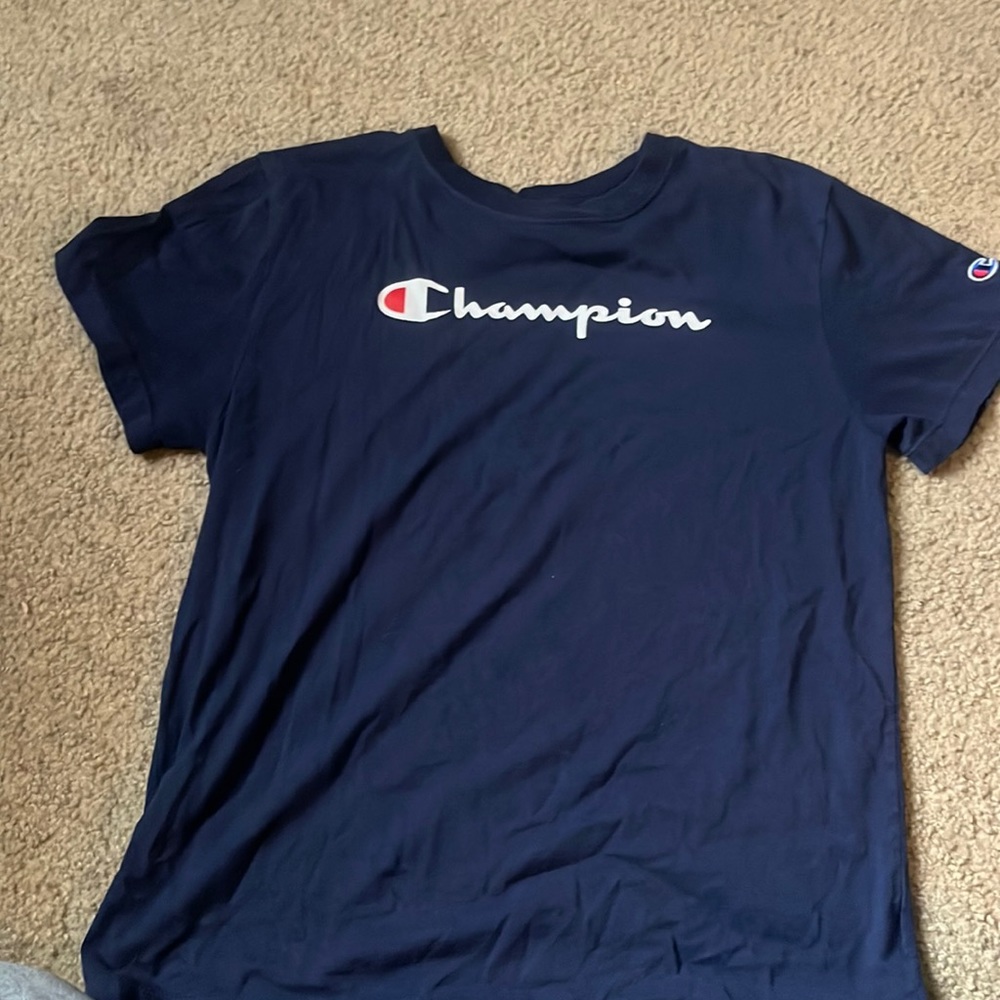 Women’s Medium Champion T-shirt